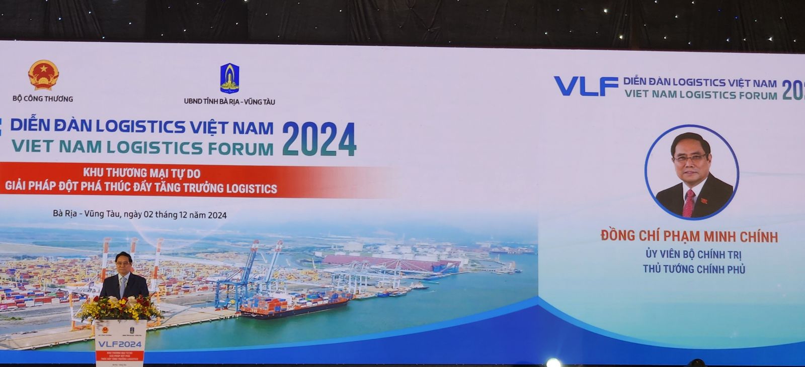 Prime Minister Pham Minh Chinh delivering a speech at VLF 2024