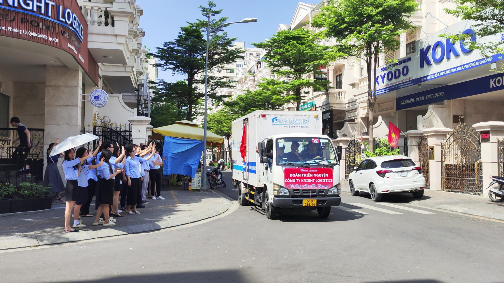 knight logistics chung tay vì miền trung 2025